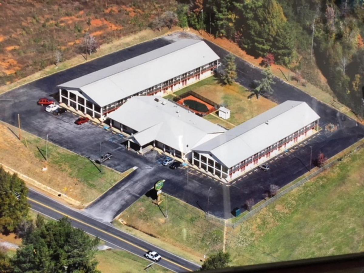 Budget Inn & Suites - Talladega Exterior foto